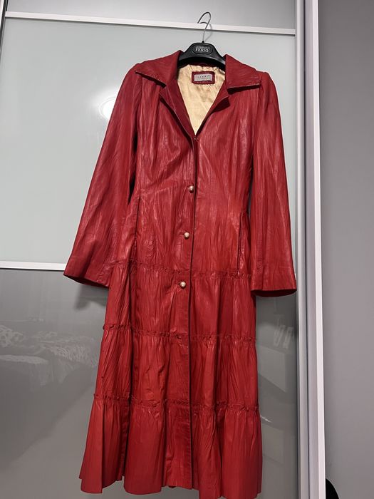 Плащ с натуральної шкіри