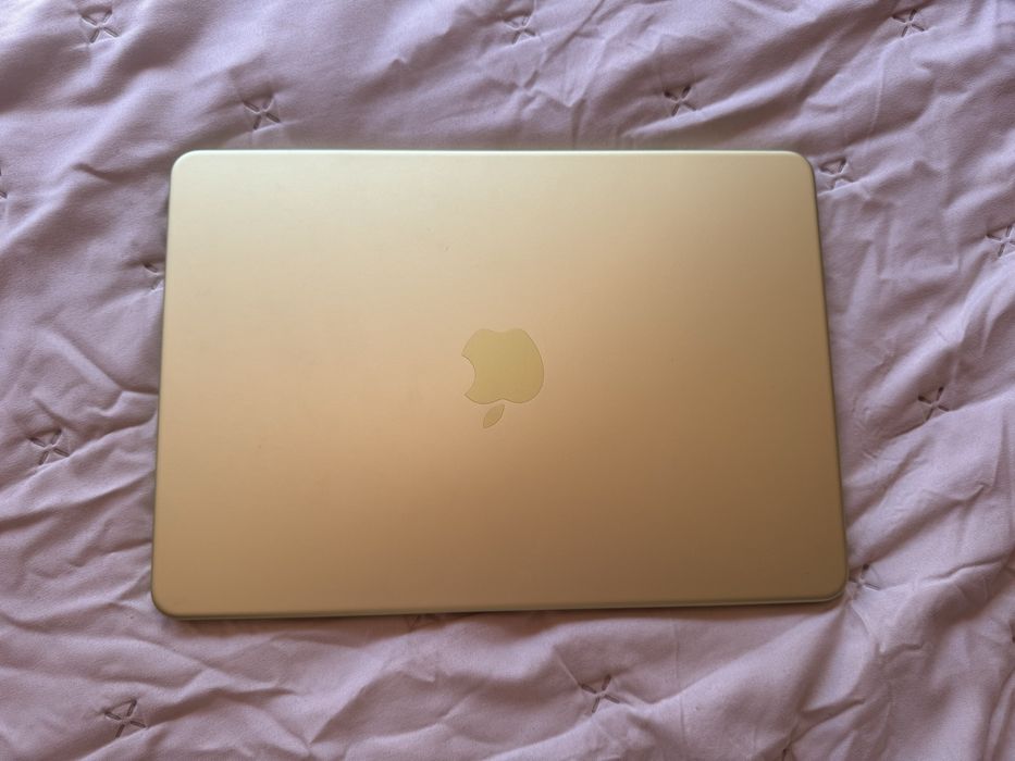 Mac book neo 13 polegadas