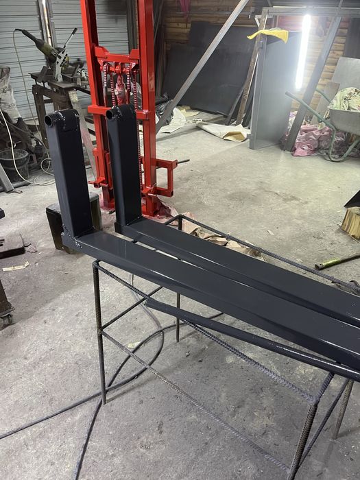 Штабелер рокля вилочний навантажувач на мінітрактор