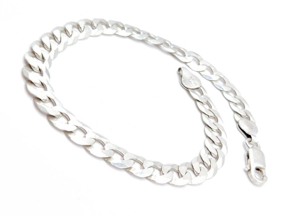 Bransoletka wykonana ze srebra próby 925