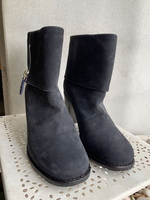 Botas CHANEL meio cano