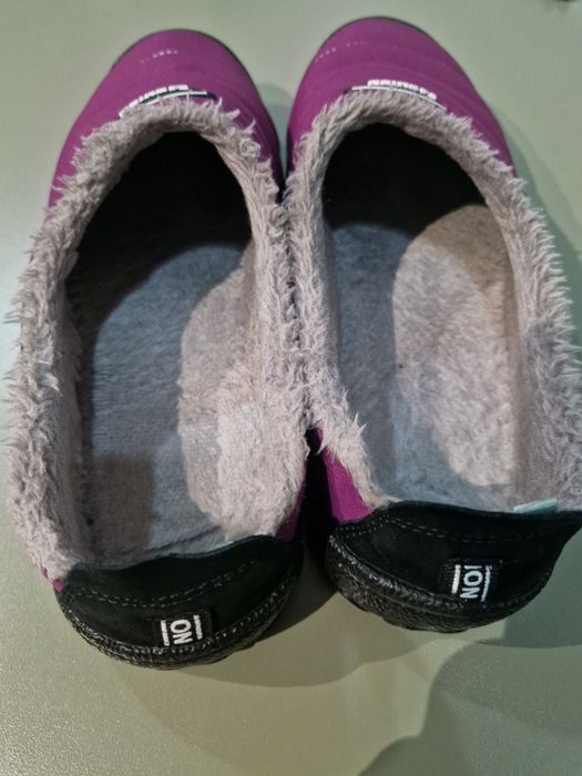 Pantufas com pêlo e antiderrapantes