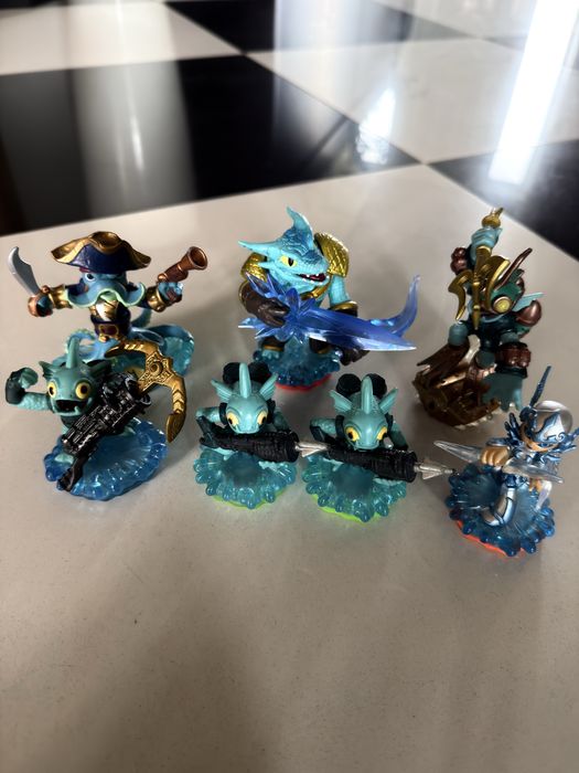 Skylanders playstation bonecos