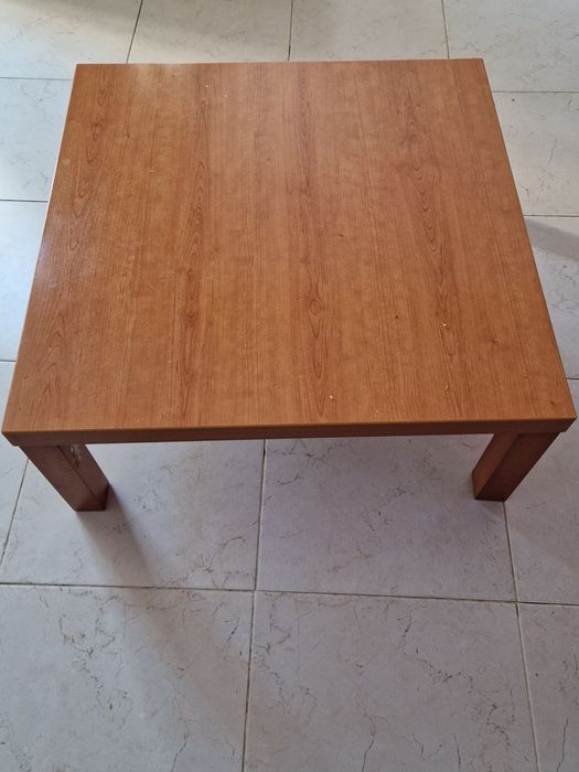 Mesa de centro em cerejeira 50cm x 50cm