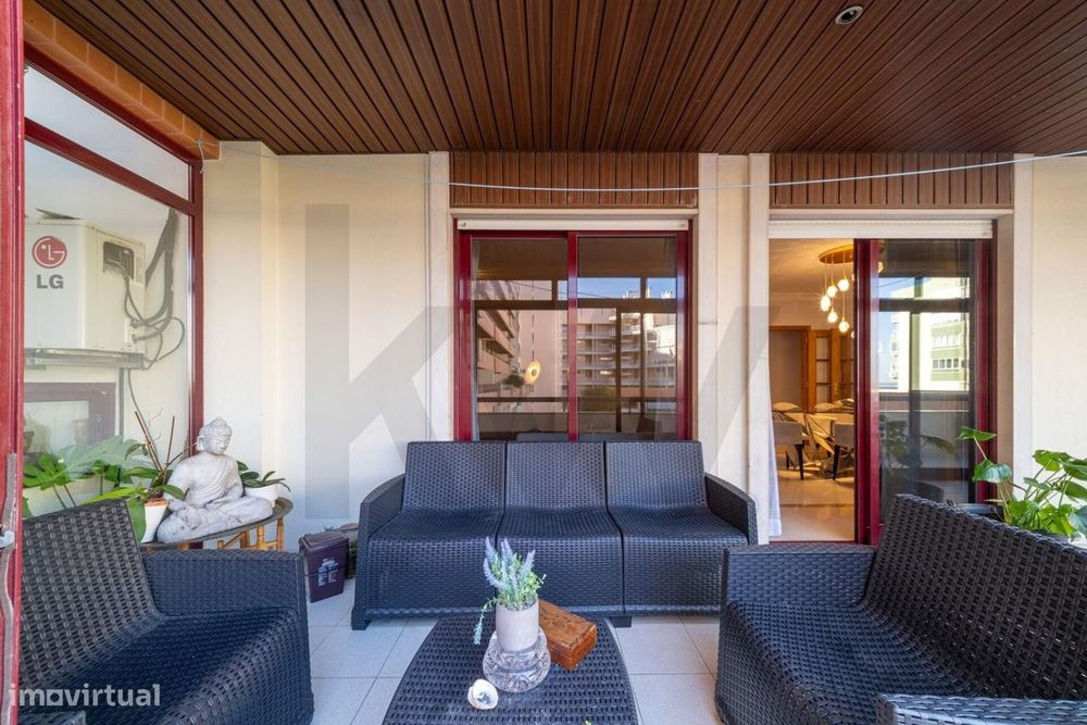 T3 - Perto Da Praia C/ Garagem | Oeiras