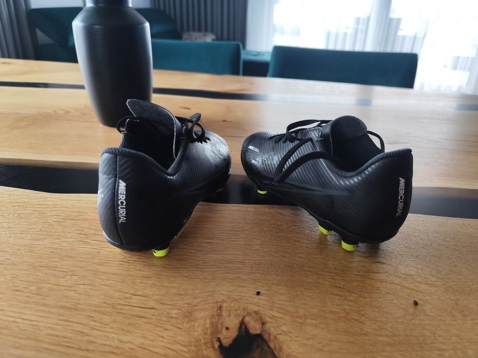 Korki Nike Mercurial, rozmiar 33, ubrane 2 razy. Okazja !!