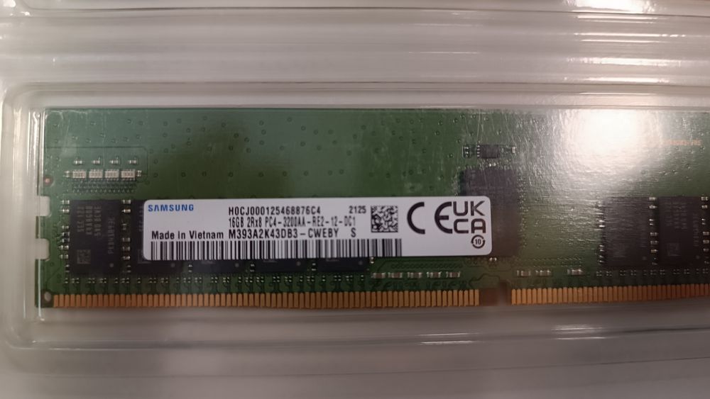 Pamięć RAM Samsung 16GB (M393A2K43DB3CWEBY)