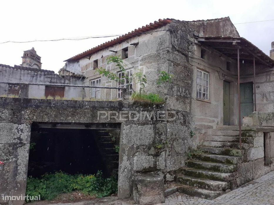 Casa em Pedra - Cativelos