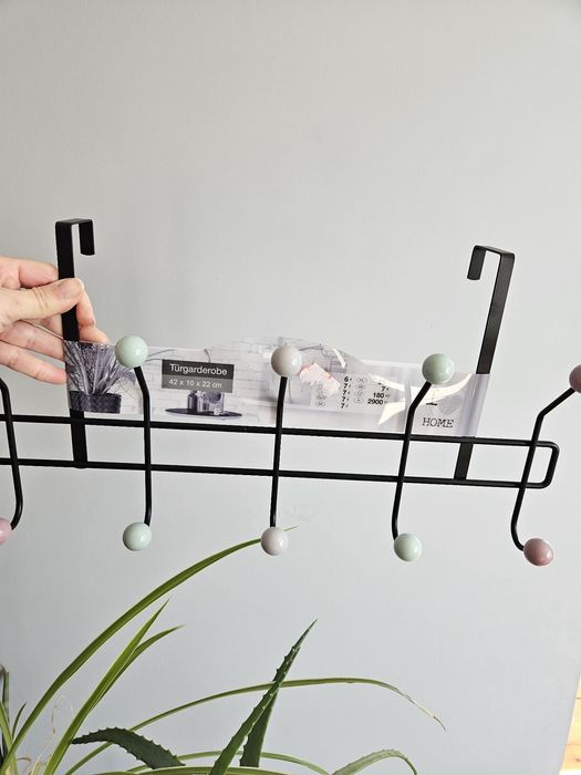 Garderoba do zawieszenia na drzwi metalowa