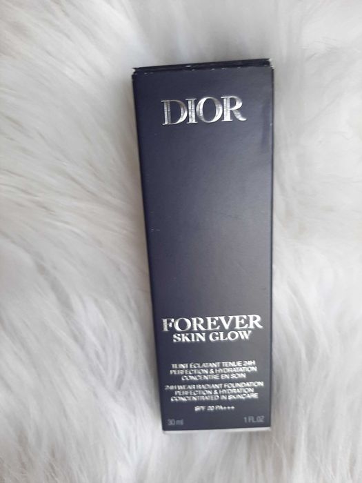 Base Dior Forever Skin Glow