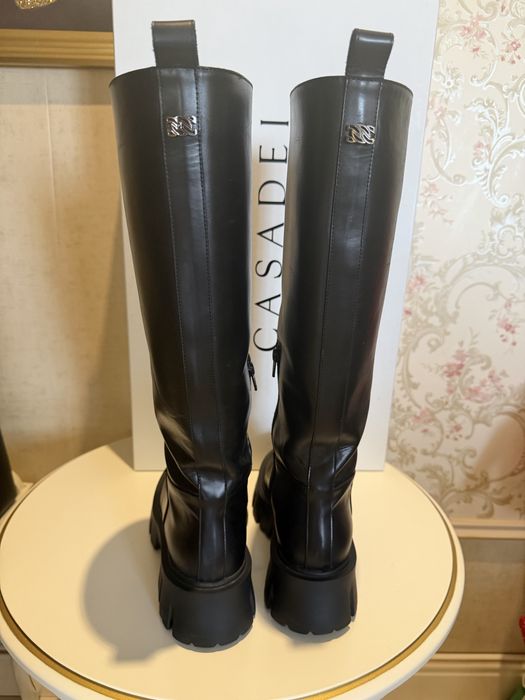 Чоботи   Casadei