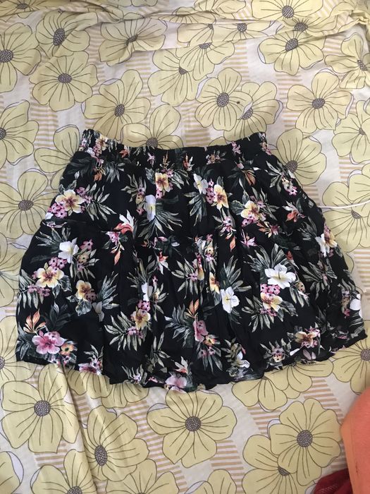 Roupas Feminina a venda.