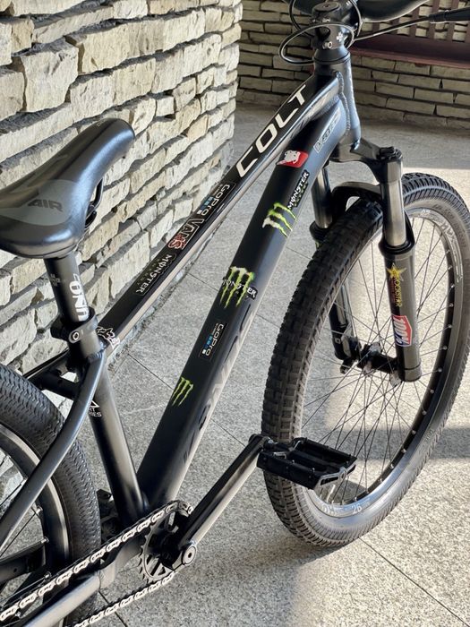 Kands COLT F2 - Dirt I SkatePark I PumpTrack