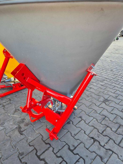 Розкидач мінеральних добрив лійка  Jar-Met оригінал гідравліка