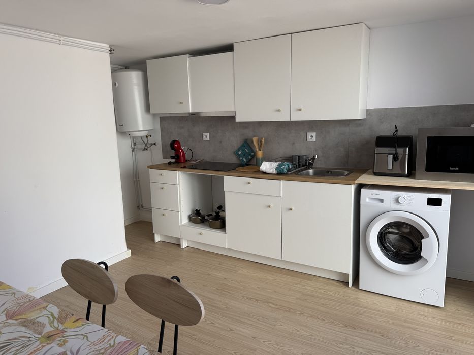 Coimbra. Quarto em celas em moradia renovada