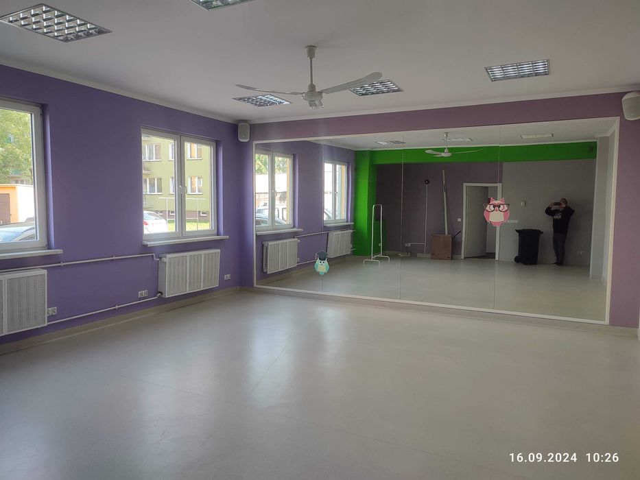 Wynajmę lokal ok 45m2, Super lokalizacja- Łowicz Starzyńskiego 1