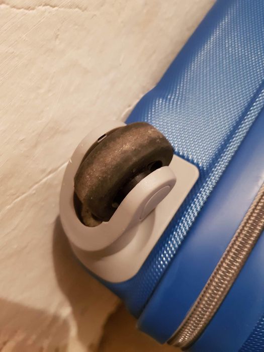 Walizka kabinowa Puccini twarda Barcelona niebieska