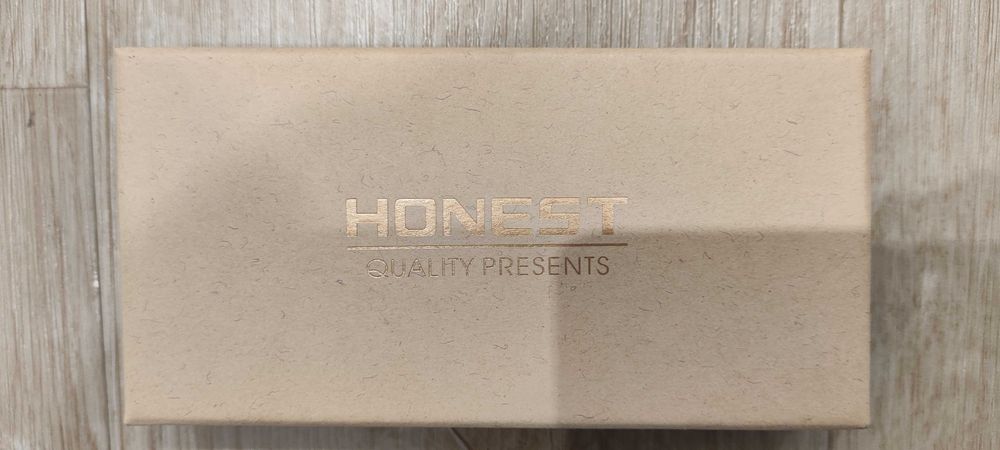 Подарунковий набір HONEST: ручка + брелок