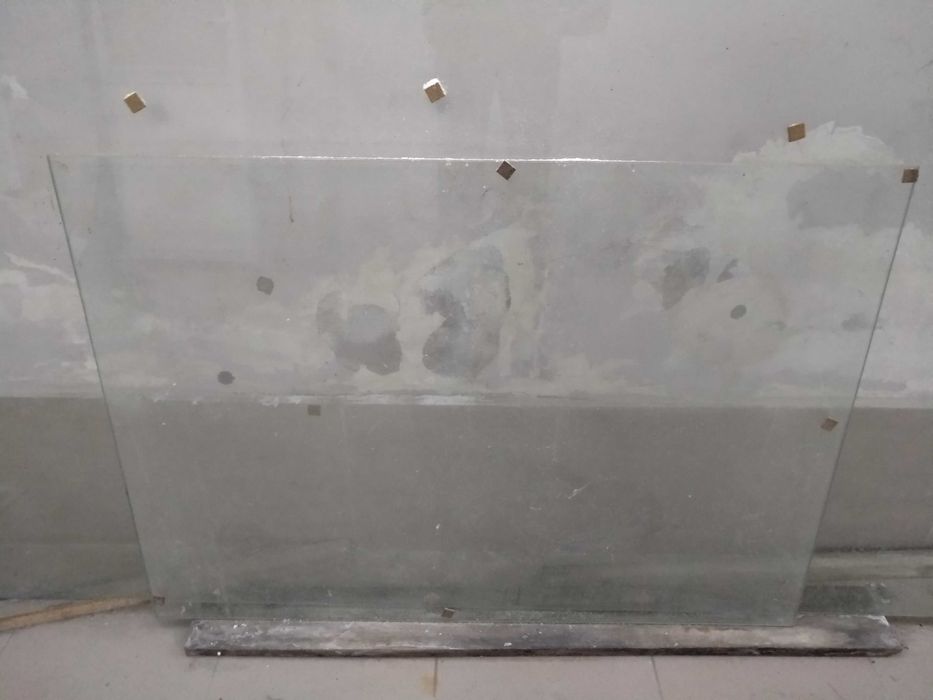 Стекло оконное, витринное, столешница 0,8 толщина