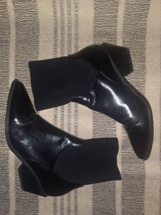 Reserved 39р лаковые ботильоны, Zara замш деми