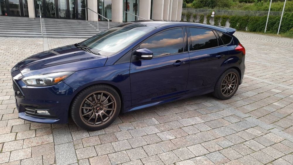 Ford Focus Ford Focus ST MK3 Kona Blue CP-E & Milltek