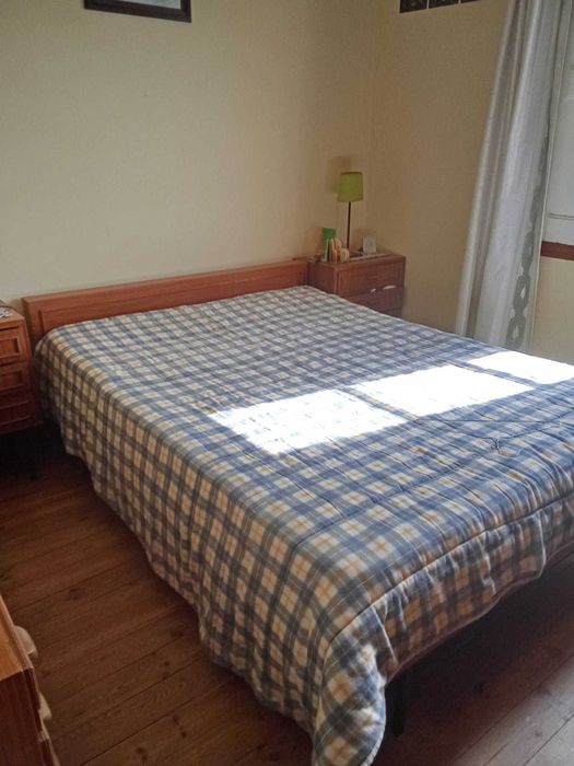 Vendo moradia isolada