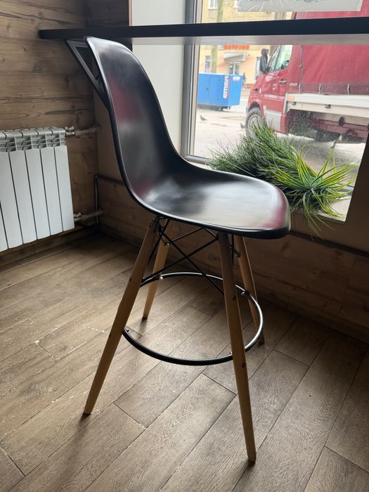 Стільці  б/у в гарному стані самовивіз Одеса