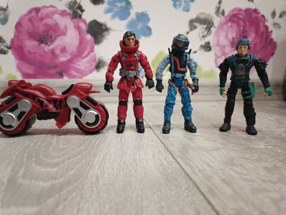 Продам солдатів Lanard Corps Military 2005