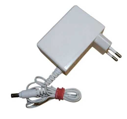 ZASILACZ 12V 2A 24W wtyk 5,5x 2,1 mm HOIOTO ADS-24FUA-12Y BIAŁY