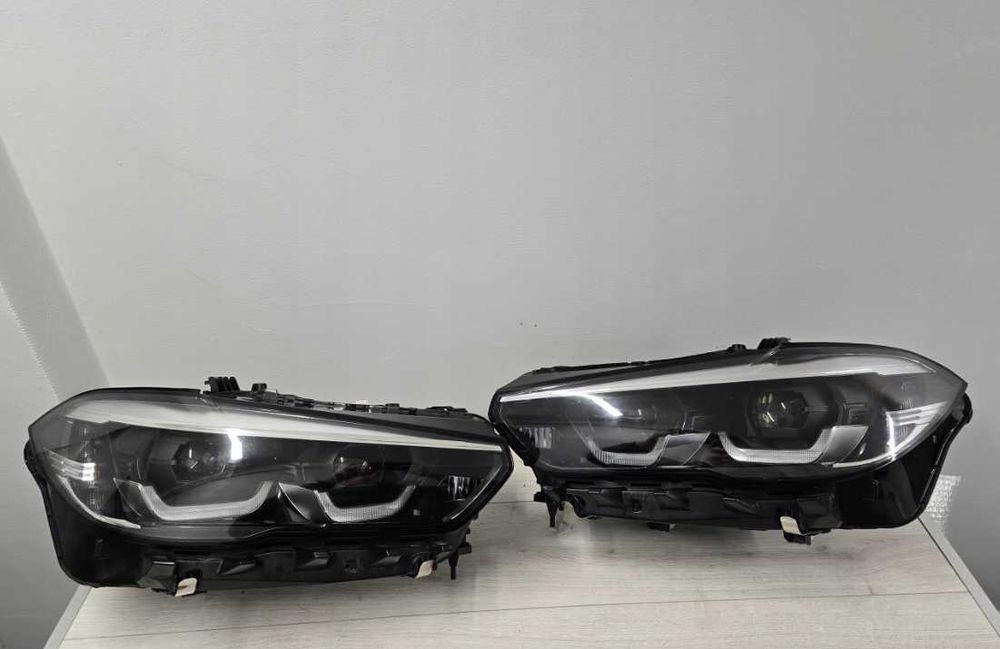 Фари передні BMW X5 G05 X6 G06 Фара права або ліва EU USA разборка
