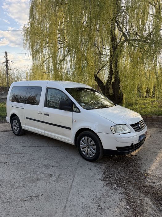 Продам Volkswagen Caddy 2009 год