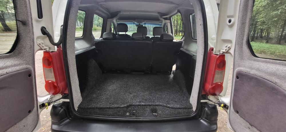 Peugeot partner  2011 1.6hdi
