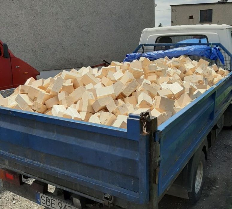 Drewno opałowe grubsze kawałki suche,czyste