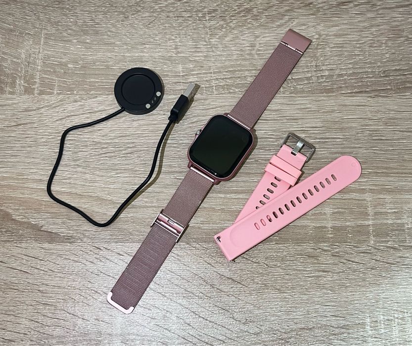 Smartwatches and Bracelets64584578191234120