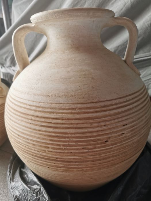 Vendo jarroes em cerâmica