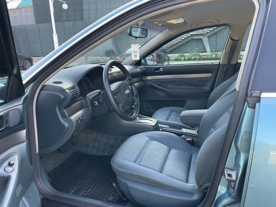 AUDI A4 1.8 Автомат Газ/Бензин