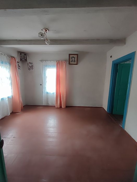 Продається будинок в с.Новоселиця+велика ділянка