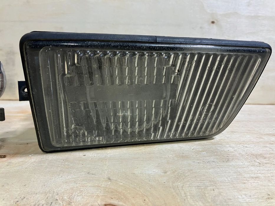 HALOGEN BMW E34 LEWY 1384231 OEM HELLA ORYGINAŁ HALOGENY