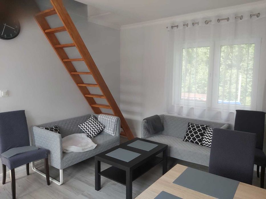 Domki "Nad Rozlewiskiem"  w pobliżu Trójmiasta .