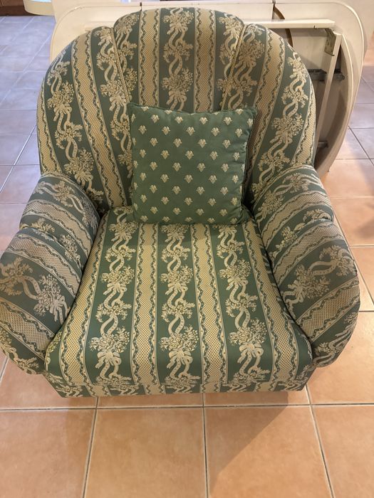 poltrona, conjunto disponivel no perfil.