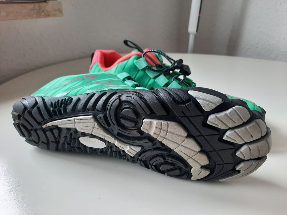 Босоногие кросовки