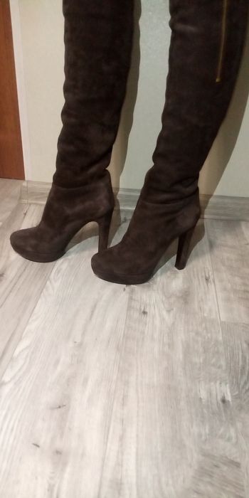 Жіночі чоботи 37 розмір