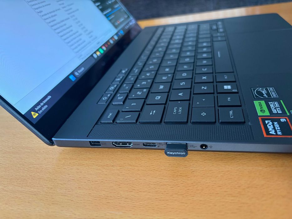 Computador portátil ASUS ROG Zephyrus G14 202
