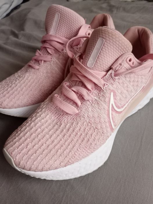 Nike roz 40  Buty damskie pudrowy róż