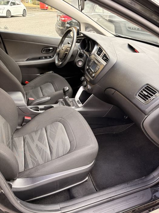 Carrinha Kia Ceed SW More Edition - estimada