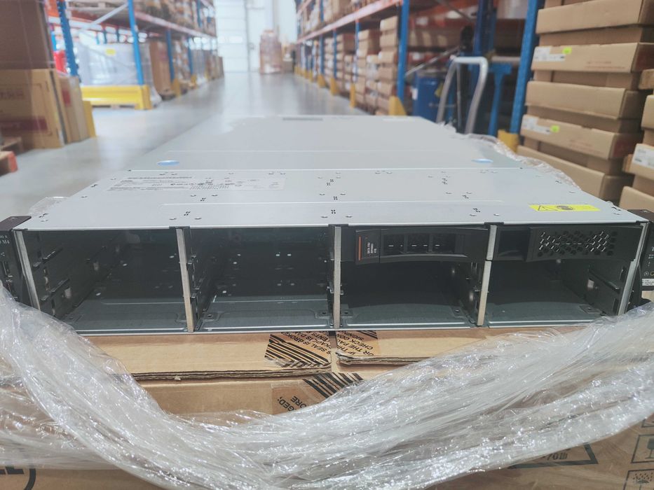 IBM System x3630 M4 2× Xeon E5-2407 96GB RAM 2×SSD 250GB