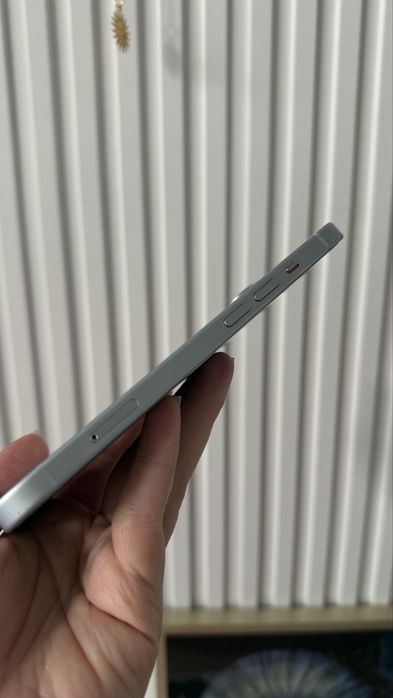 iPhone 15 256 GB stan idealny nowe szkiełko
