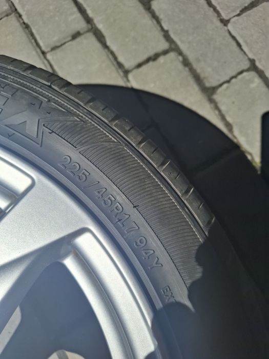 Felgi 17cali nowe orginalne obrecze audi a4 b8