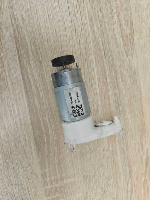 Моторчик для эл.блока ручника пежо 508/ ситроен c5