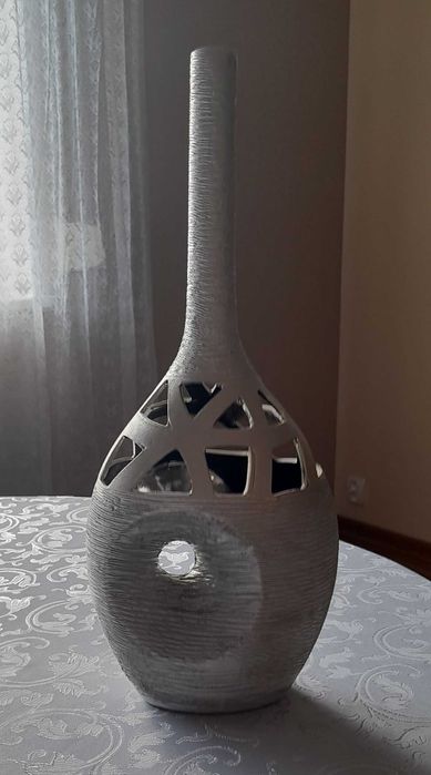 Dekoracja wnętrza. Wazon, karafka?